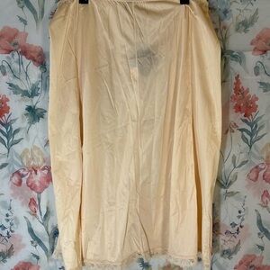 Vintage Cream Lace Trim Slip Skirt